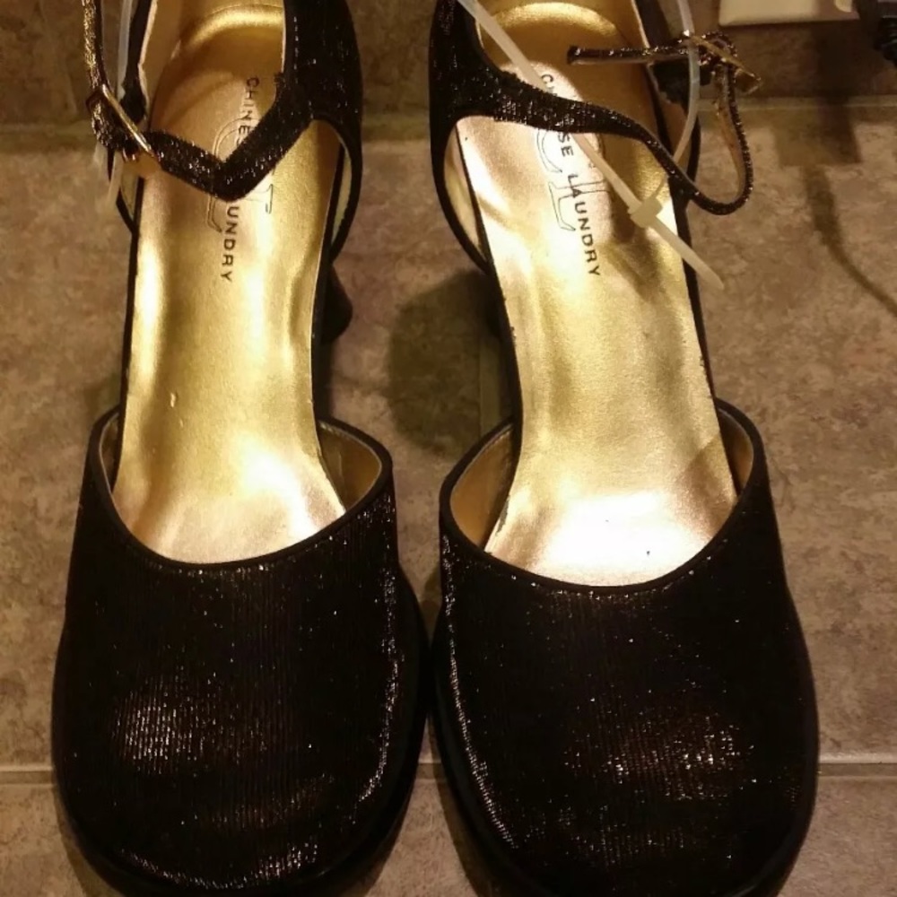 Chinese Laundry Oasis Glimmer Chunky Heels